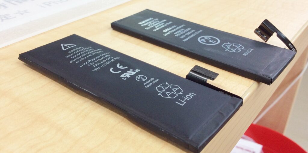 スマホ熱中症にご注意下さい。|安城駅徒歩3分|iPhone・Switch・iPad修理ならアロウズリペア安城がおすすめ！JR安城駅から徒歩3分、データそのまま即日修理、Switch修理もお任せ下さい。お客様のお悩み解決致します。